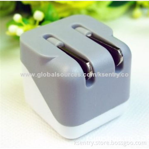 Dice-shaped USB Travel Charger for Mobile Phones